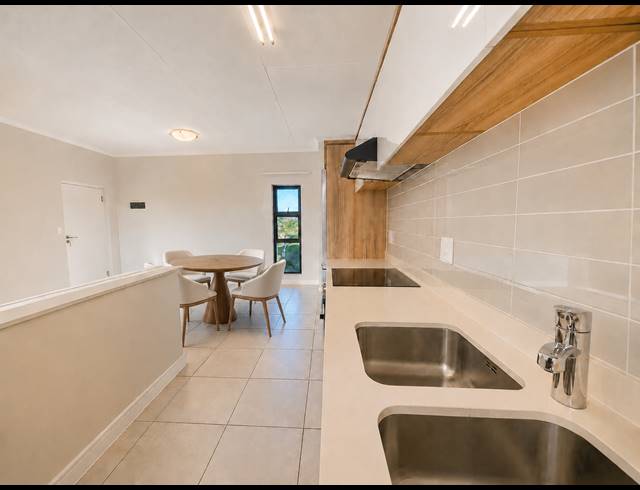 2 BEDROOM APARTMENT TO LET IN BALLITO CENTRAL